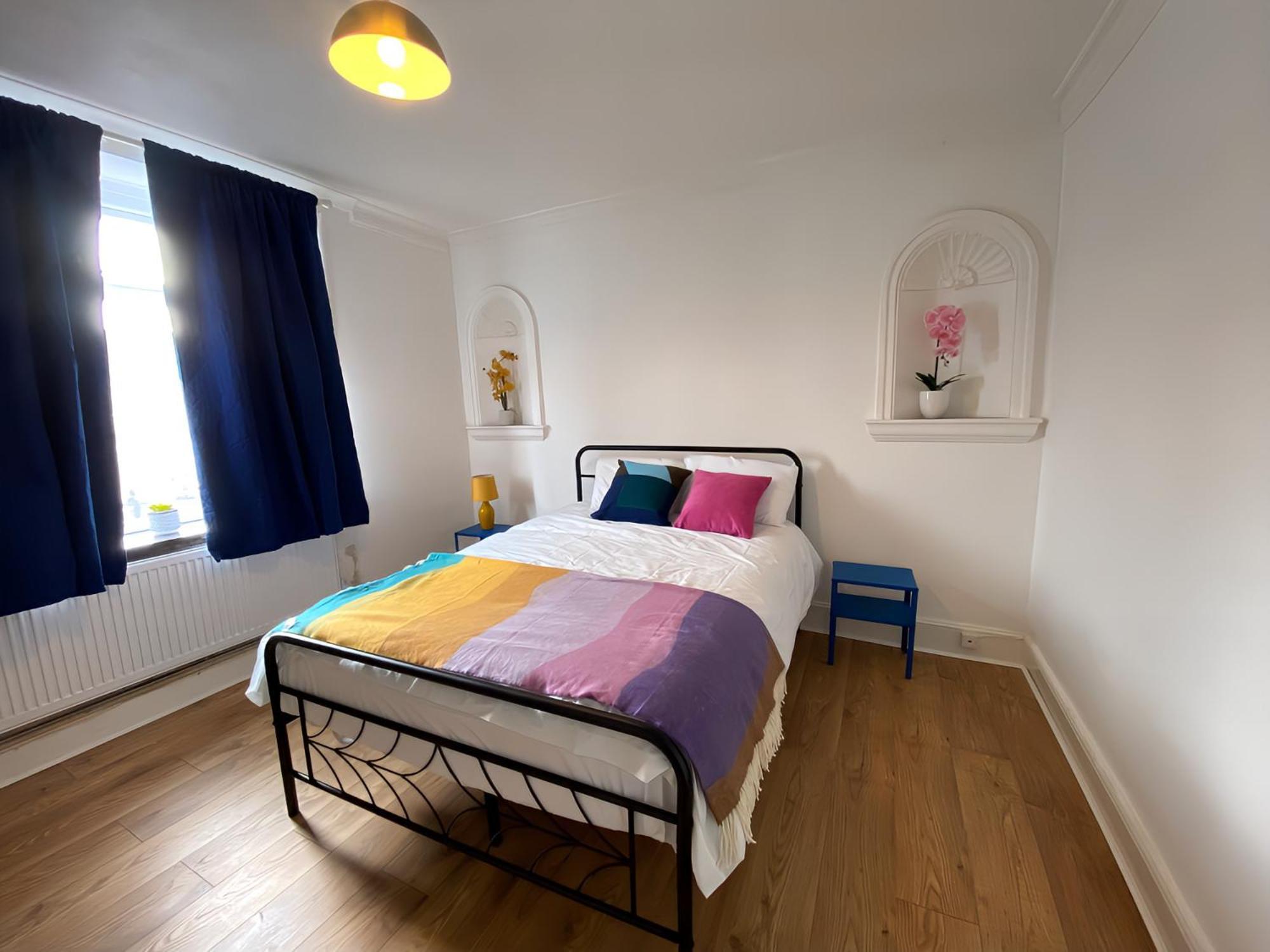 4-Bedroom Home - Perfect For Those Working In Bridgend - By Tailored Accommodation Extérieur photo